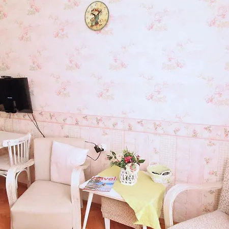 Apartament Romantic Vintage Studio July Morning Warna